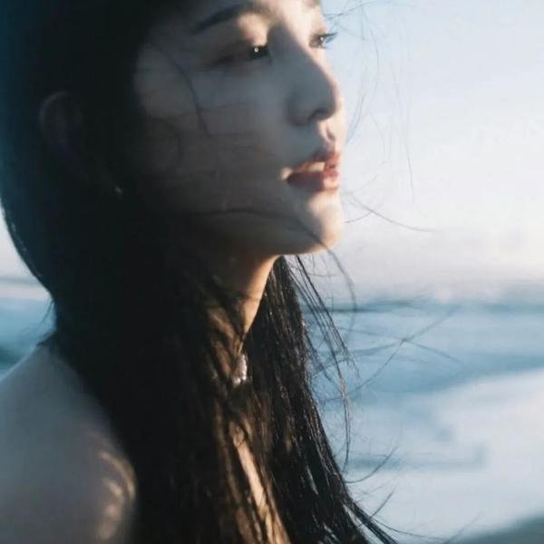 雷娜·贝克的故事